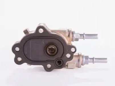 Топливный насос низкого давления BOSCH 0440020096
